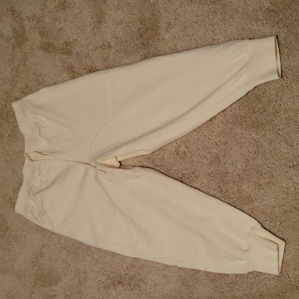 Vince cream joggers sz L